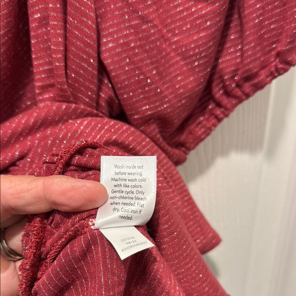 LC Lauren Conrad Red Puff Sleeve Peplum Blouse - Picture 7 of 11